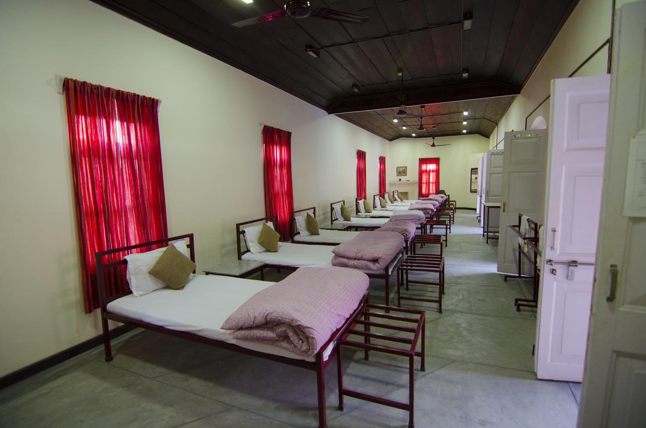 Hotel Naurang Yatri Niwas Garli Exterior foto